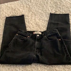 Levi’s Mom jean 32 x 30